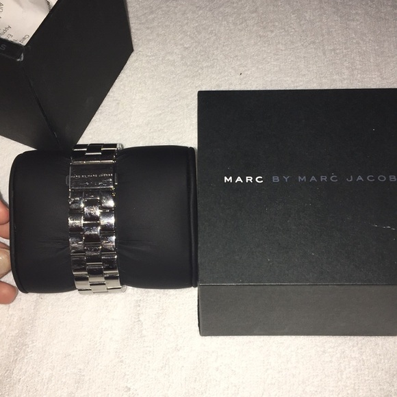 Marc by Marc Jacobs watch - Picture 2 of 2